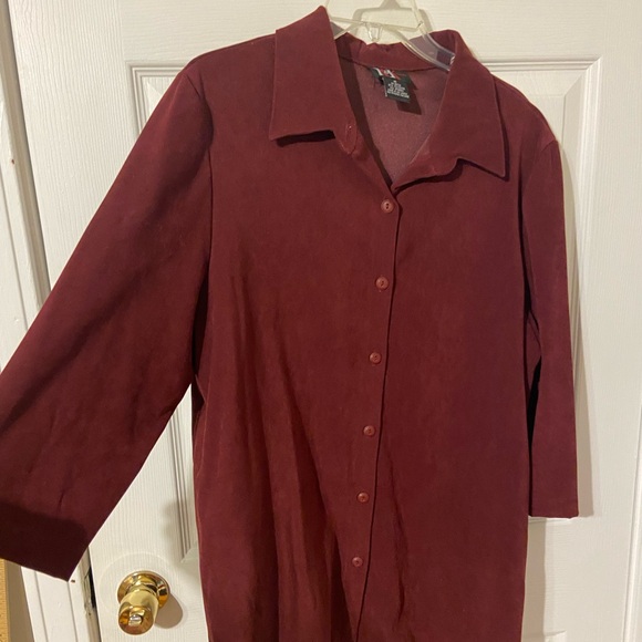 R&K Tops - R & K Burgundy Button-Up Shirt